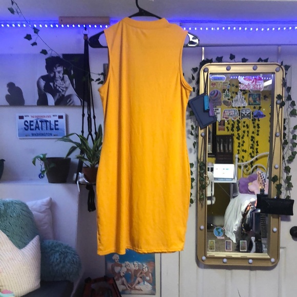 No boundaries size large yellow zip up dress - Picture 2 of 3